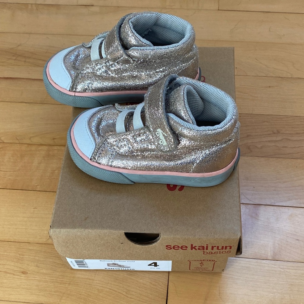 See Kai Run Kids Sneakers Belmont II rose gold size 4 - Picture 3 of 6